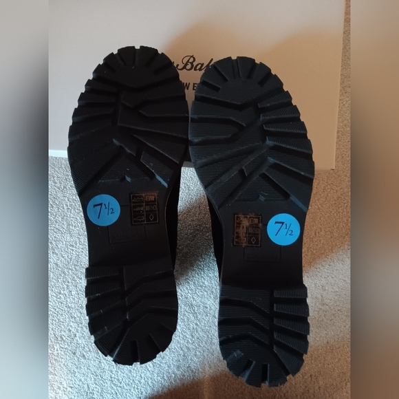 NWOT Dolce Vita Hasa Platform Ankle Boots, Size 7.5, Black Suede - Picture 6 of 6